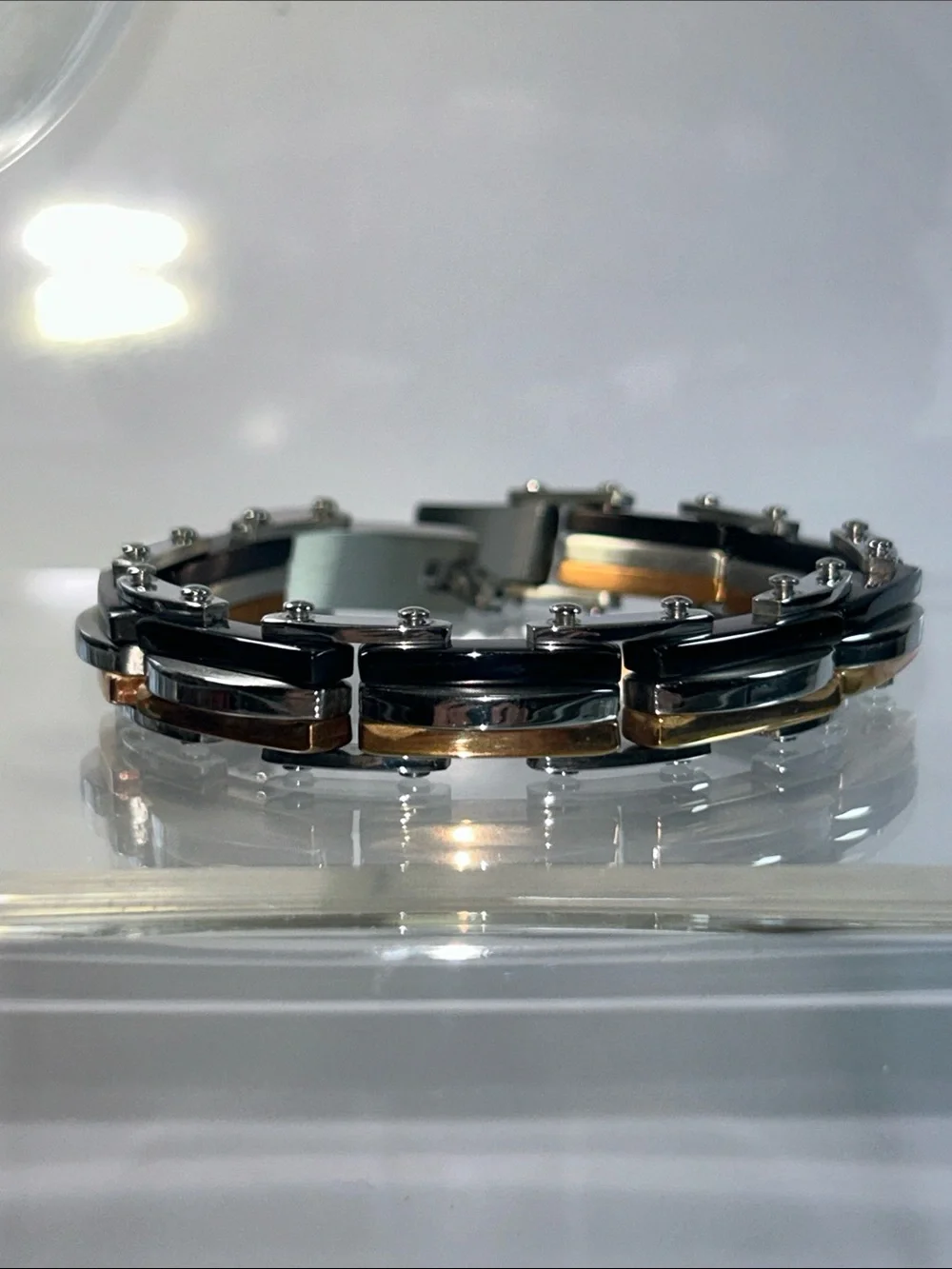 NWT Tri Color Stainless Steel Link Bracelet With Fold Over Clasp